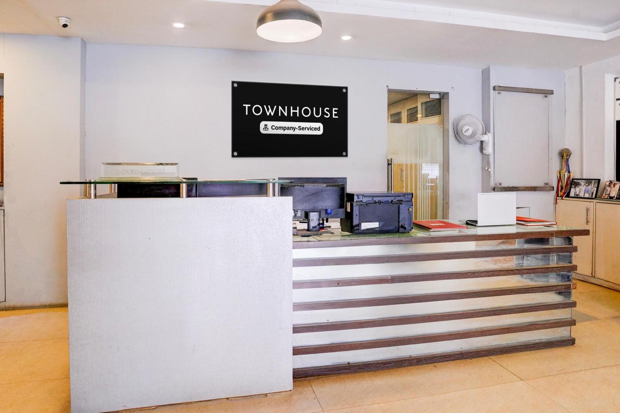 Hotel Super Townhouse Khar The Unicontinental à Bombay Extérieur photo
