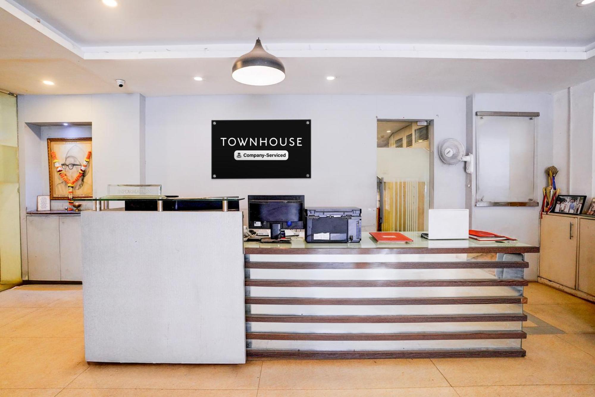 Hotel Super Townhouse Khar The Unicontinental à Bombay Extérieur photo